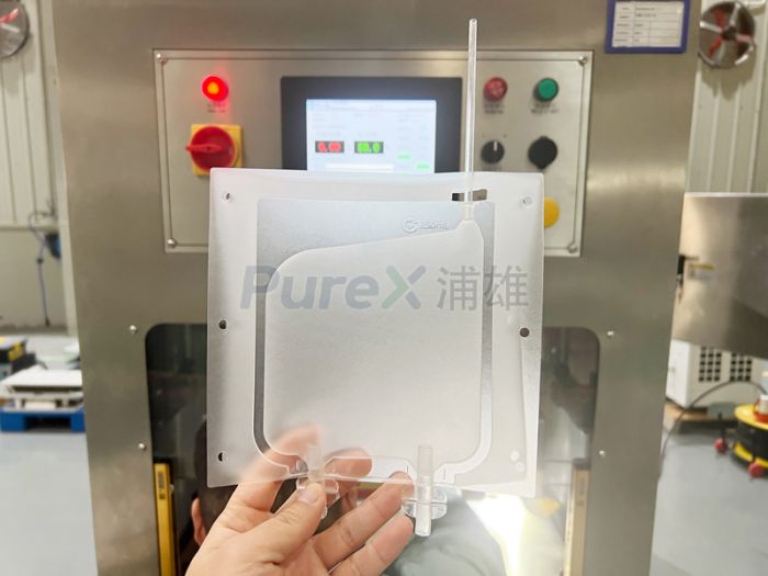 液袋焊接,裁断一次成型