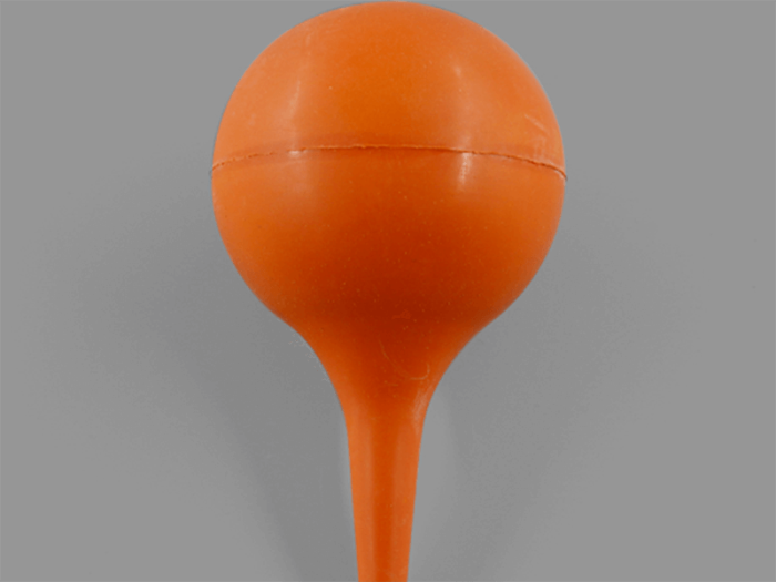 洗耳球在耳部清洁护理中的应用